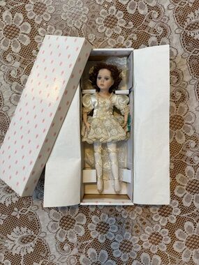 Vintage Ballerina Doll Delton Fine Collectibles Porcelain Luciana